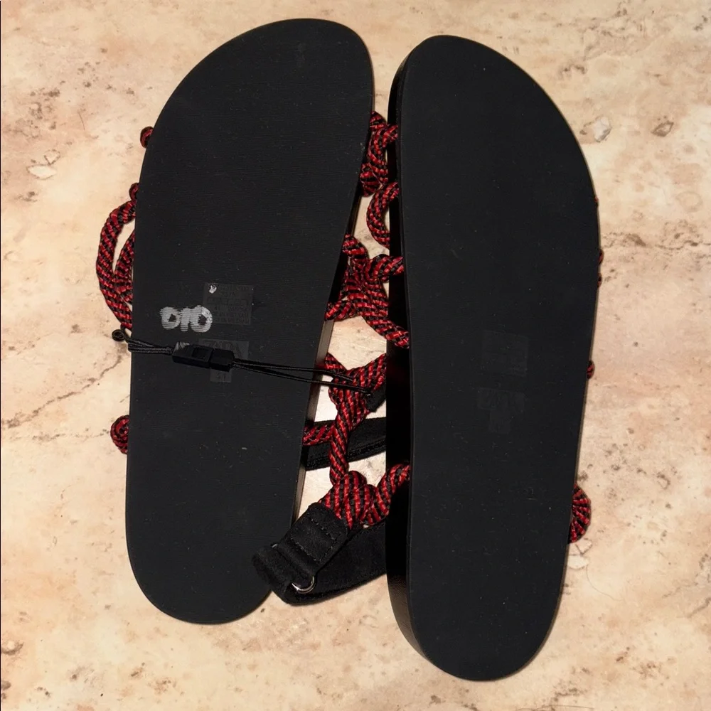Black and Red Women's Sandals - Picture 3 of 3